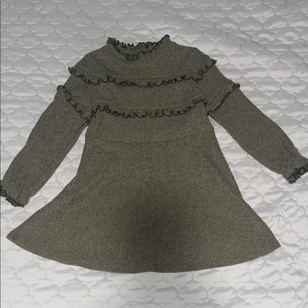 Art Class Gray Ruffle Casual Dress